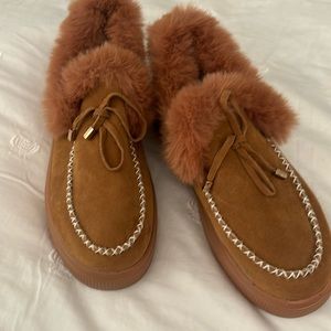 Faux suede slippers size 8 1/2 new without box